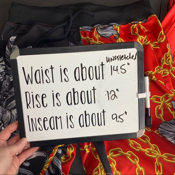 Reason Graphic Print Chain Link Floral Shorts Sm - Picture 7 of 10